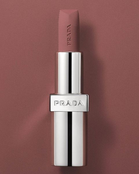 Новинки для губ от Prada Beauty, Bobbi Brown, Hermès и Celine