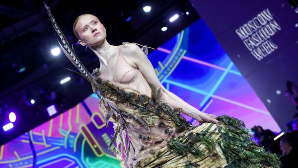 Неделя моды в Москве завершилась гала-показом на ВДНХ