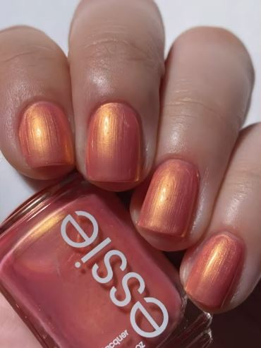 Весенняя коллекция Essie Blushin’ & Crushin’ Spring 2024