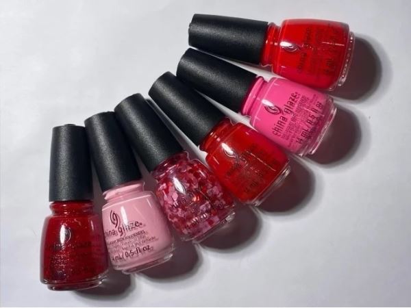 China Glaze Meadow Dreams Spring и Love & Kisses Valentines Day 2024 Collections